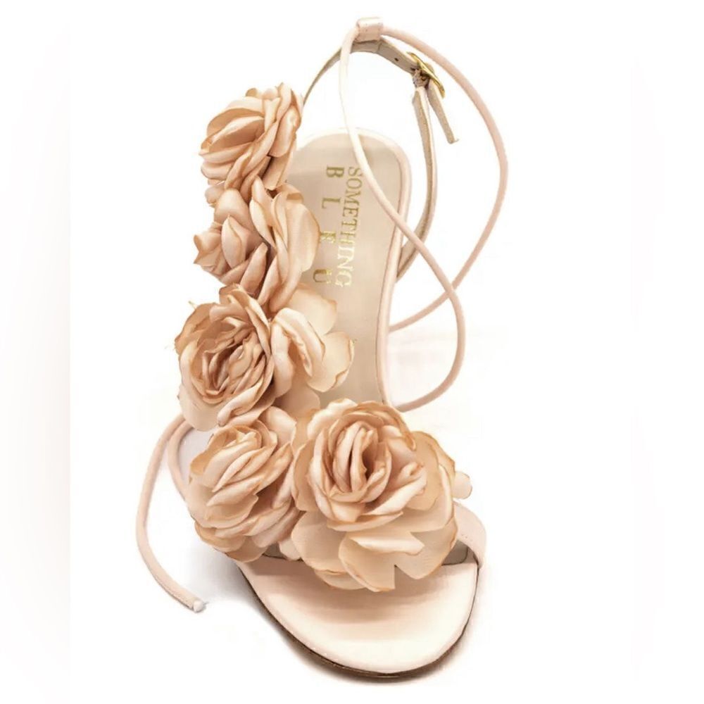 New Something Bleu
Hensley Sandal in Pink $425.00